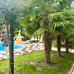 Bratanov Yassen Vilage Sunny Beach