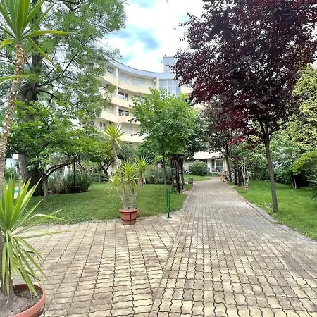 Bratanov Yassen Vilage 阳光海滩